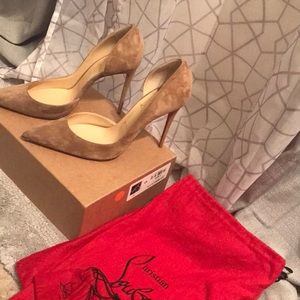 Christian Louboutin Iriza stiletto (Cappuccino)
